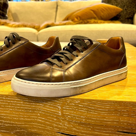 Size 8.5 upscale sneaker, brown w/ dark hombre coloring on toe and heel of shoe - Picture 3 of 6
